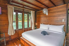 500 Rai Khao Sok Floating Resort