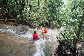 500 Rai Khao Sok Floating Resort