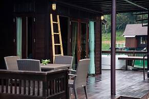 500 Rai Khao Sok Floating Resort