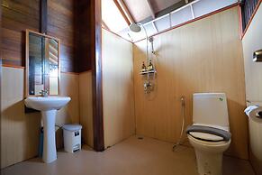 500 Rai Khao Sok Floating Resort