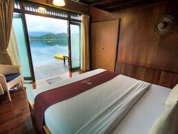 500 Rai Khao Sok Floating Resort