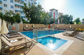 Kleopatra Celine Hotel