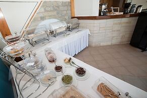 Villa Stella Apartments By Estia