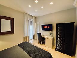 Suite 136 Luxury Rooms