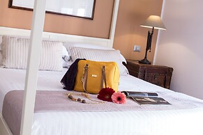 Suite 136 Luxury Rooms