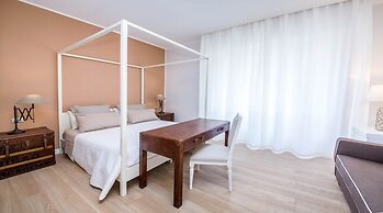 Suite 136 Luxury Rooms