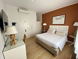 Suite 136 Luxury Rooms