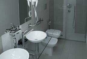 Suite 136 Luxury Rooms