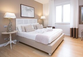 Suite 136 Luxury Rooms