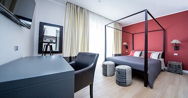Suite 136 Luxury Rooms