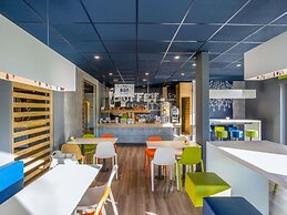 ibis budget Pau Lescar