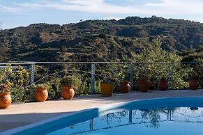 Sarakinas Residences