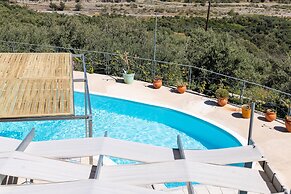 Sarakinas Residences