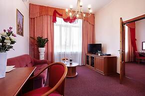 Vladimirskaya Hotel