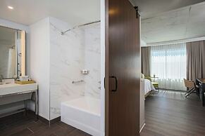 Renaissance Atlanta Airport Gateway Hotel