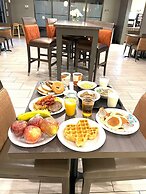 Comfort Suites Near Sam Houston Race Park