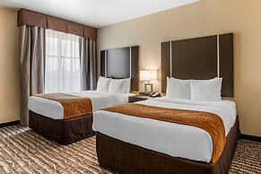 Comfort Suites Near Sam Houston Race Park
