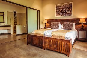 Bushveld Terrace Safari Hotel, Lodge & Spa