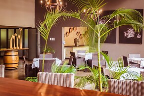 Bushveld Terrace Safari Hotel, Lodge & Spa