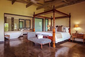 Bushveld Terrace Safari Hotel, Lodge & Spa