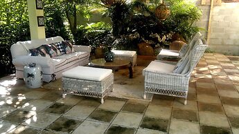 Summerfield Luxury Resort & Botanical Garden