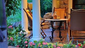 Summerfield Luxury Resort & Botanical Garden