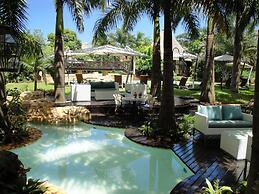 Summerfield Luxury Resort & Botanical Garden