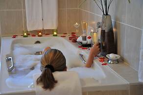 Summerfield Luxury Resort & Botanical Garden