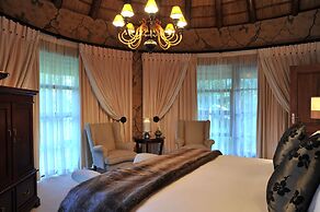 Summerfield Luxury Resort & Botanical Garden