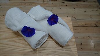 Two Fat Owls Guesthouse