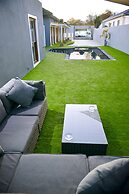 Two Fat Owls Guesthouse