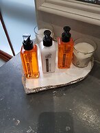 Two Fat Owls Guesthouse