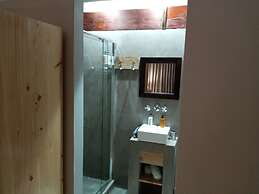 Two Fat Owls Guesthouse