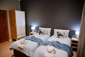 Two Fat Owls Guesthouse