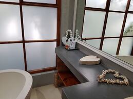 Two Fat Owls Guesthouse