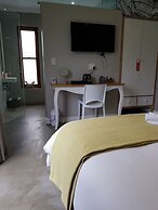 Two Fat Owls Guesthouse