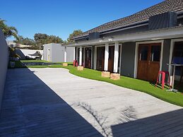 Two Fat Owls Guesthouse