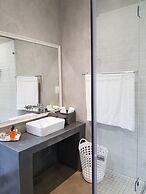 Two Fat Owls Guesthouse