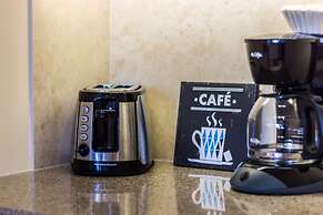 Pelican Fully Furnished Apartments