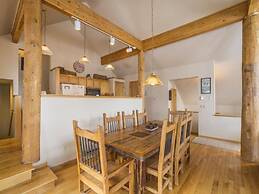 Cool Ridge Town Home at Summerwood 3 Bedroom Holiday home by Key to th