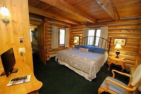 Lenawee Log Home 4 Bedroom Holiday home by Key to the Rockies