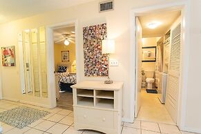 Hibiscus Resort D 2 Bedroom Condo by MCM