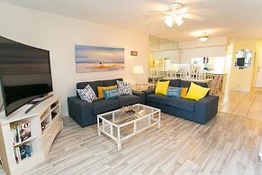 Hibiscus Resort D 2 Bedroom Condo by MCM