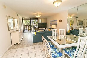 Hibiscus Resort D 2 Bedroom Condo by MCM