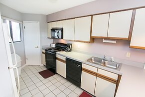 Hibiscus Resort B 2 Bedroom Condo by MCM