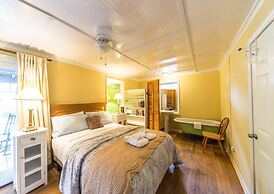 Surf Cottage 2 Bedroom Holiday Home By My Ocean Rentals