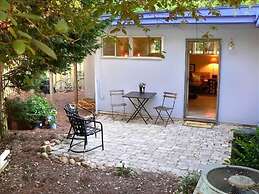 Surf Cottage 2 Bedroom Holiday Home By My Ocean Rentals