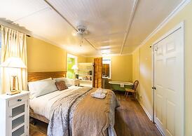 Surf Cottage 2 Bedroom Holiday Home By My Ocean Rentals