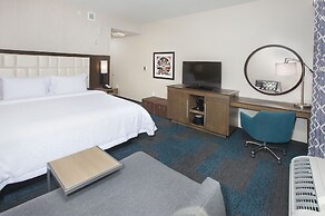 Hampton Inn & Suites LAX El Segundo