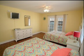 Grand Cayman B Holiday Home 8 bedroom By Affordable Large Properties